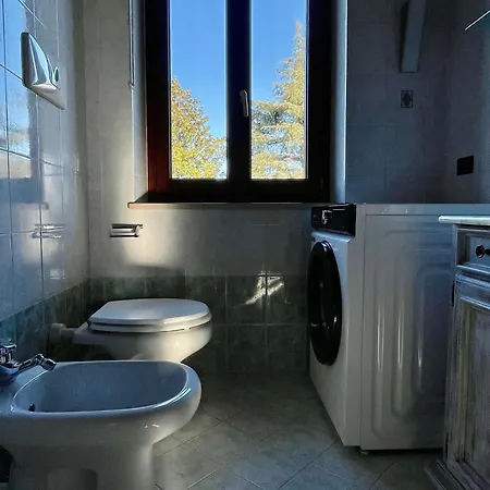Charming Escape In Βερόνα