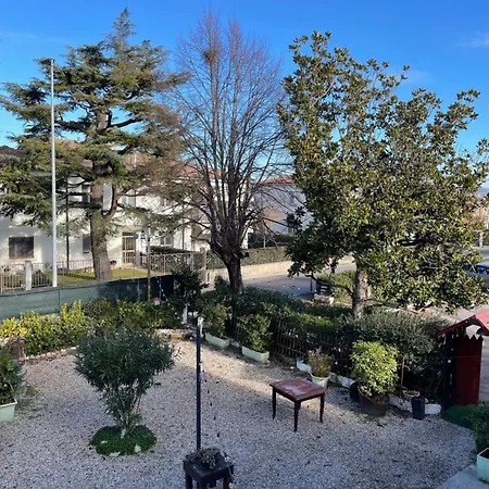 Charming Escape In Daire
